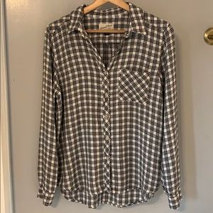 Black and white plaid long sleeve shirt